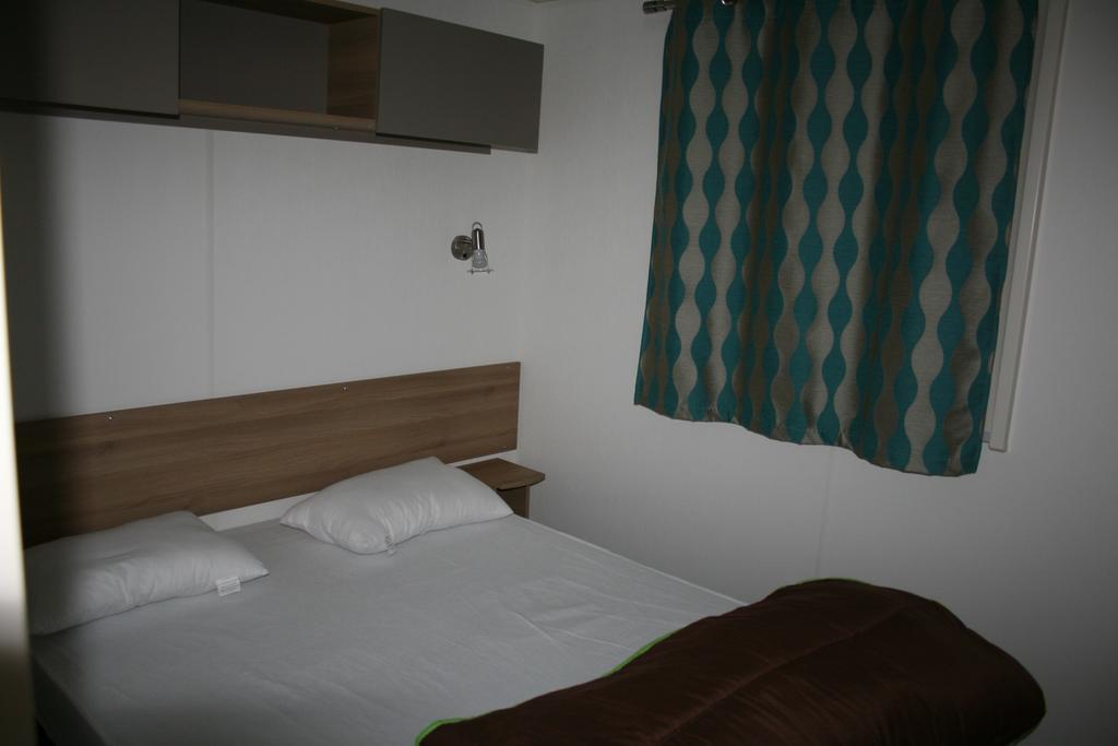 Reve En Famille Hotel Gastes Ngoại thất bức ảnh