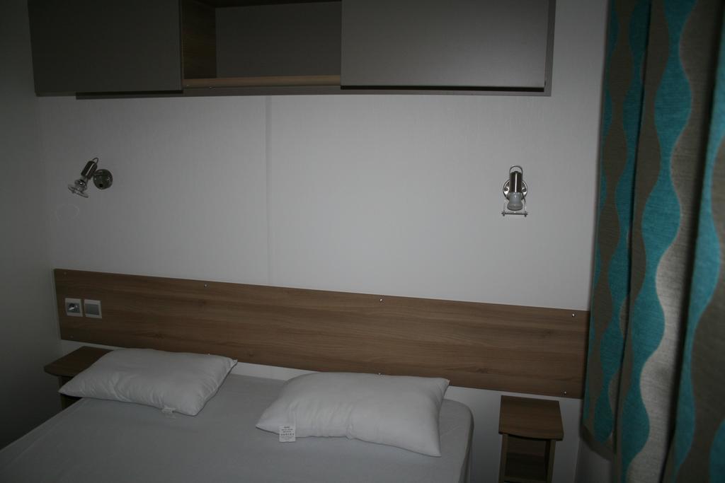 Reve En Famille Hotel Gastes Ngoại thất bức ảnh
